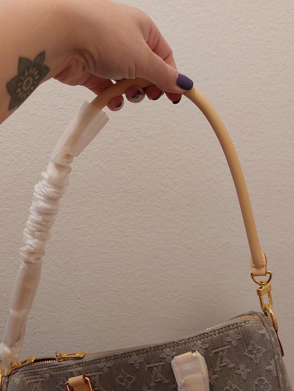 Source Unknown Beige Monogram Canvas Satchel with Gold Hardware - Picture 13 of 15